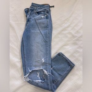 American eagle cropped mom jean